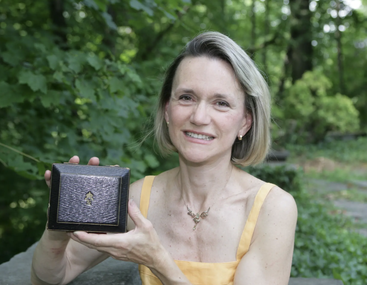 法国政治与军事领袖拿破仑1.5英寸长的生殖器被新泽西泌尿科医生的女儿所拥有